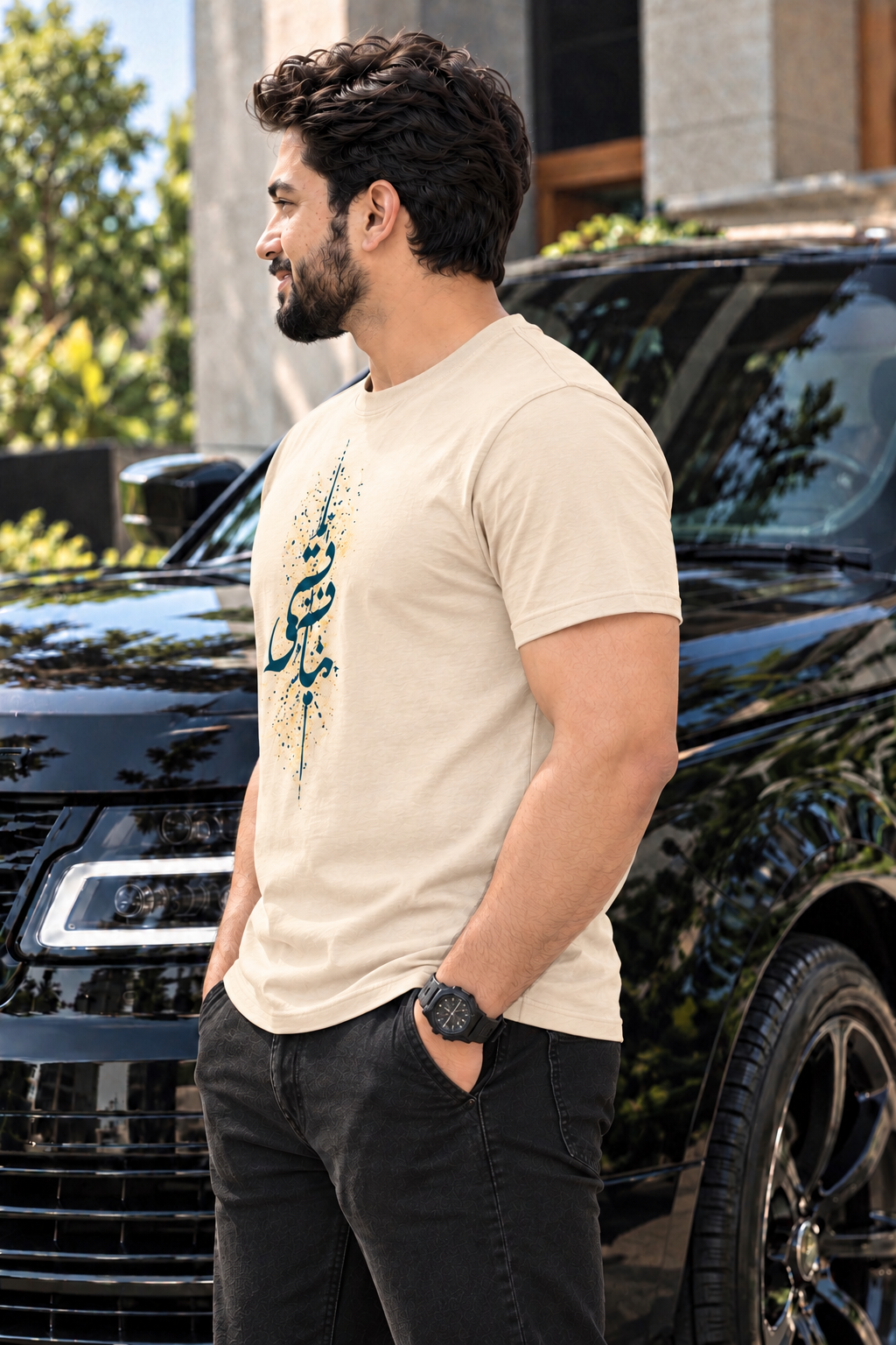 Irf wearing 7EVII calligraphy T-shirt in Beige, side view
